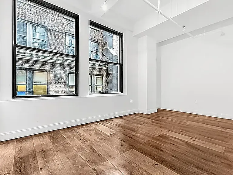 255 W 36th St #603 — Photo 8