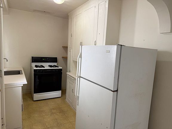 5th image of 4018-4024 Hamilton St #4018