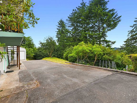 2nd image of 640 Royal Dr