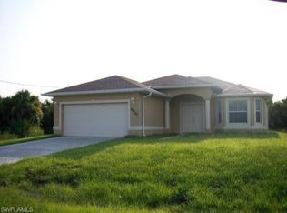 6020 Thorpe Ave, Fort Myers, FL 33905