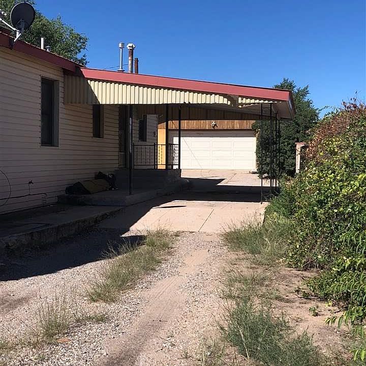 2nd image of 817 Paseo De Onate St