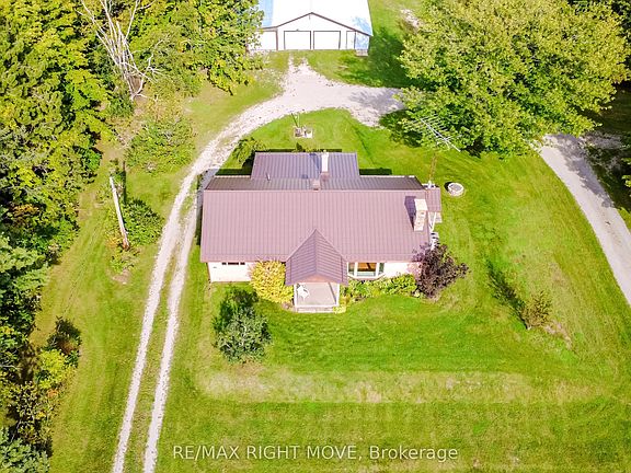 3rd image of 574 Lake Dalrymple Rd