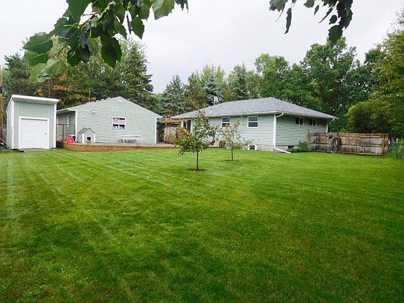 3rd image of 709 120th Ave NE