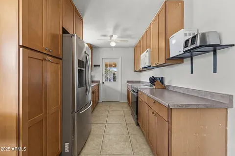 3 bed, 1550 sqft, $1,850 — Photo 3