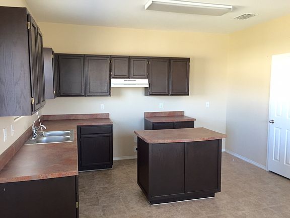 5th image of 3410 Monclova Dr
