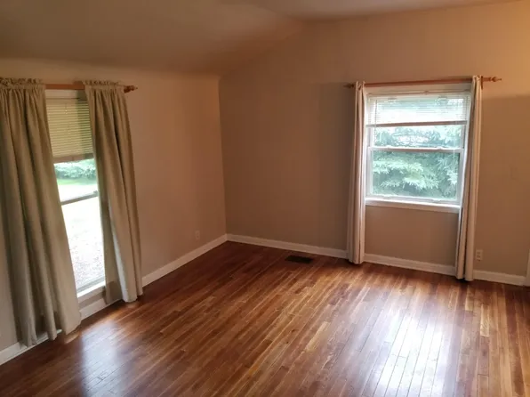 2849 Whitewood St, Ann Arbor, MI 48104