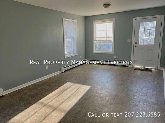 4th image of 240 Cumberland St #1