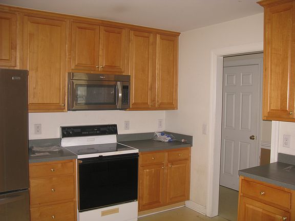 another view of Kitchen