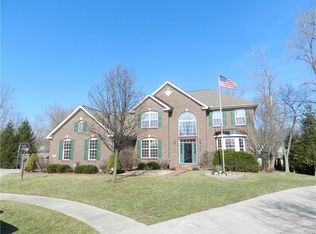 6798 Evergreen Woods Dr, Dayton, OH 45424