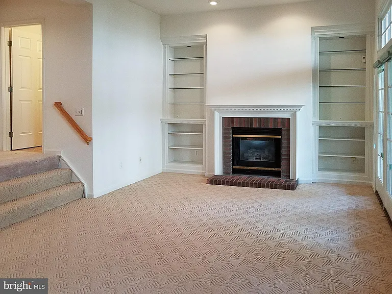 1781 Dawson St — Photo 15