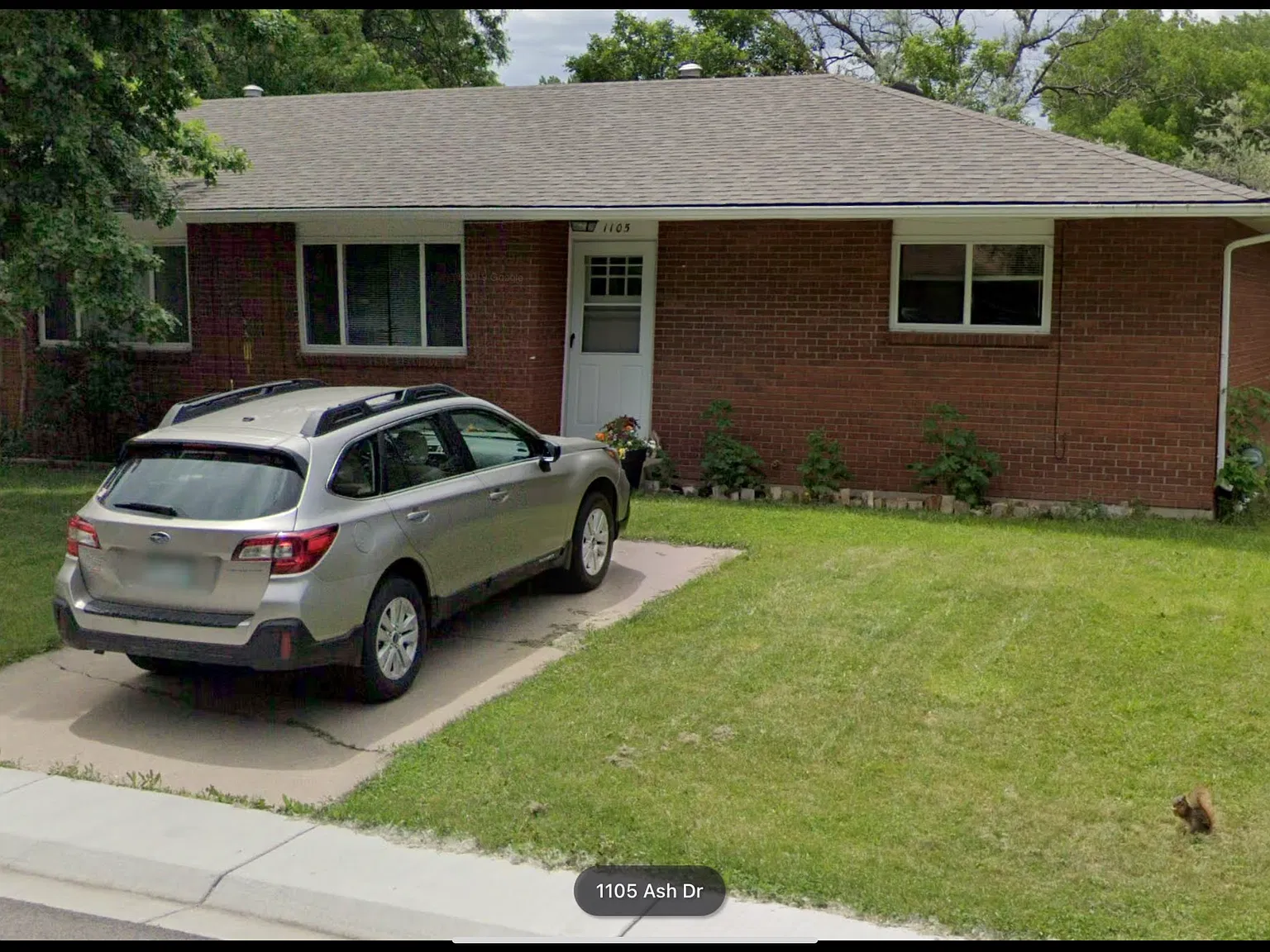 1105 Ash Dr — Photo 1