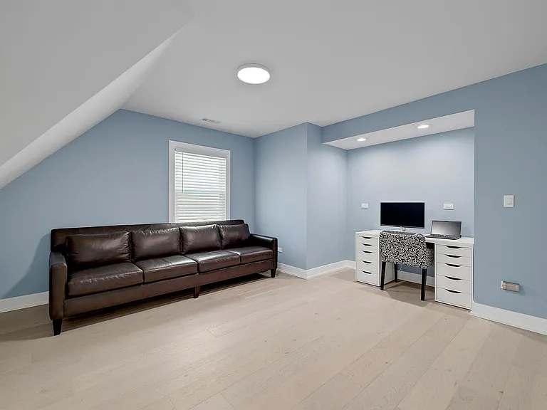 1205 Curtiss St — Photo 27