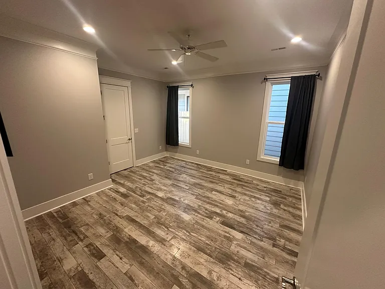 15 Waterside Ln — Photo 5