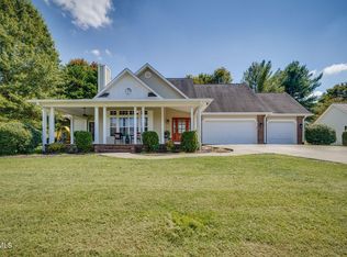 372 Parker Ln, Kingsport, TN 37660