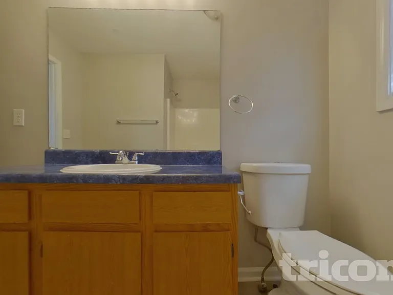 404 Remington Ct — Photo 10