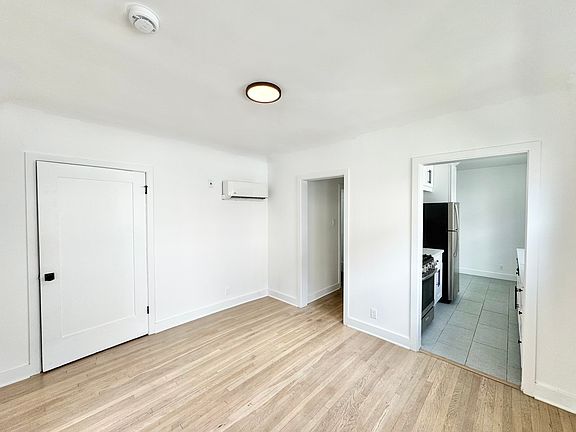 2nd image of 326 N Kingsley Dr #338.25