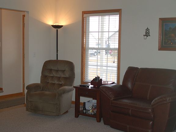 3rd image of 7347 Blake Dr