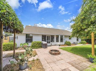 325 Primrose Pl, Destin, FL 32541