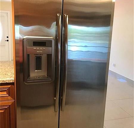 3rd image of 4285 SW 49th Ct