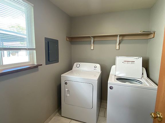 3rd image of 1307 E South St #15