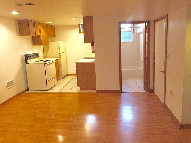 1st image of 211 N Adams St APT 7