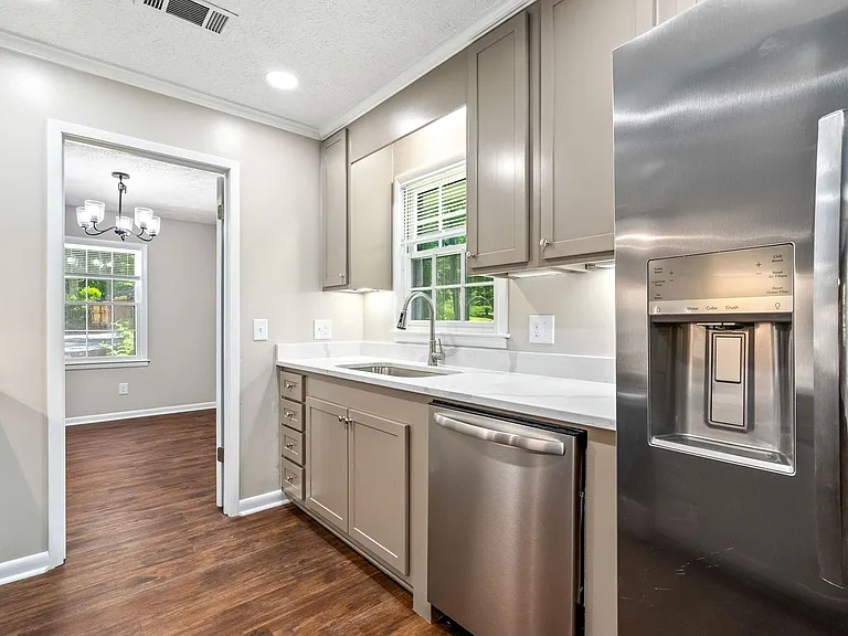 307 Lancaster Ave — Photo 7