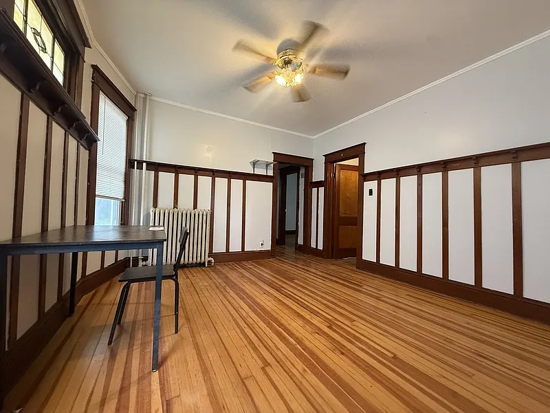 635 Myrtle Ave — Photo 4