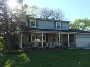 7336 Bunker Rd, Darien, IL 60561