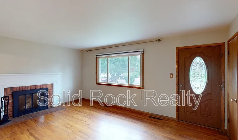 2527 Mount Vernon St — Photo 5