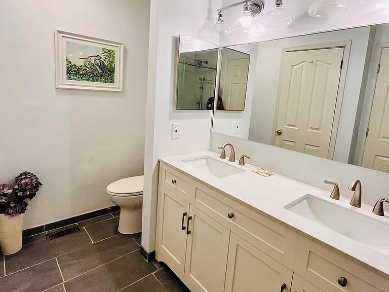 130 Spruce Ln — Photo 7