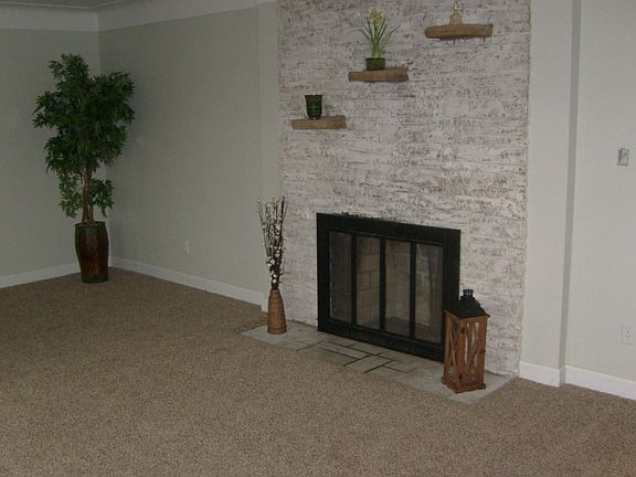 3rd image of 1112 Fudge Dr