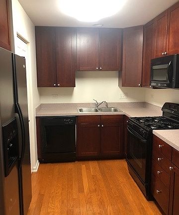 4th image of 39644 N Warren Ln #480-3