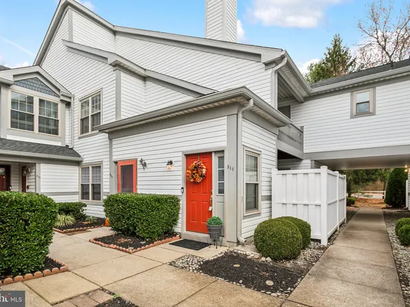 310 Steeplechase Ct, Woodbury, NJ 08096
