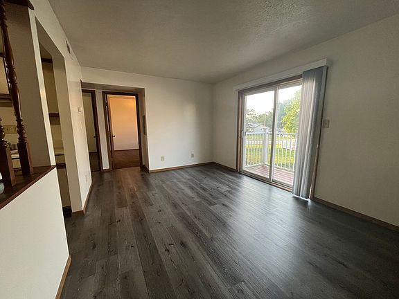 2nd image of 433 S Silverwood Ln APT 6