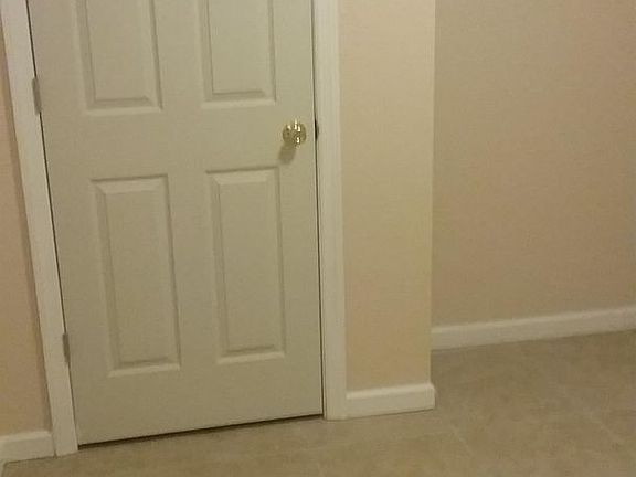 2nd image of 106 1/2 Peabody Pl