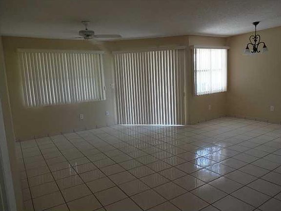 3rd image of 2244 SE 27th Dr