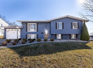 1804 Norland Dr, Dubuque, IA 52002