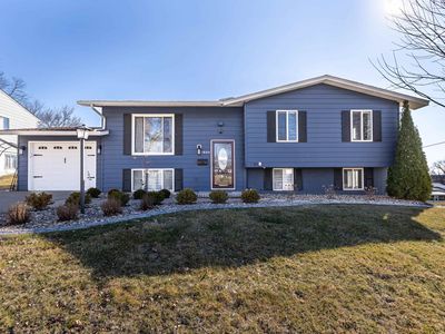 1804 Norland Dr, Dubuque, IA, 52002