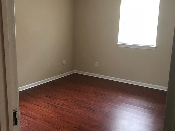 2nd image of 1814 Dalton Ct #5