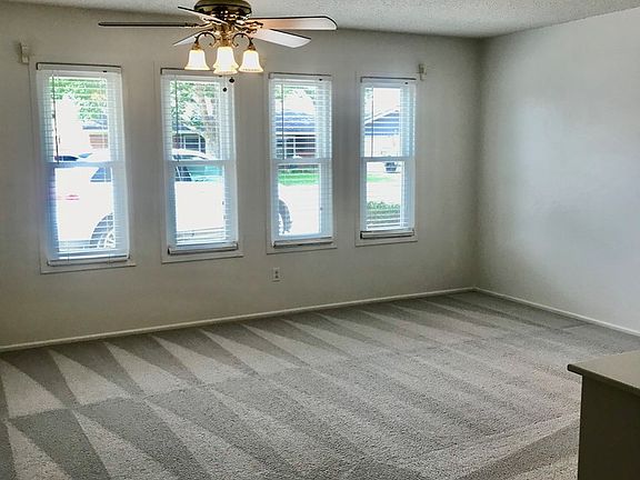 5th image of 1438 Pagewood Ave