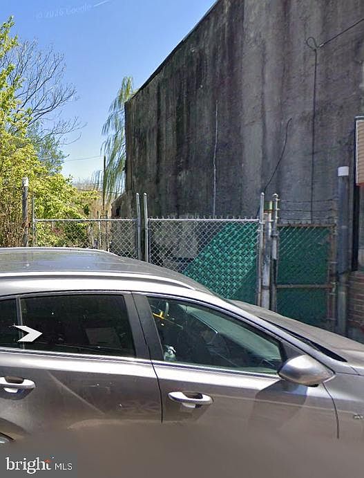 1st image of 3025 N American St