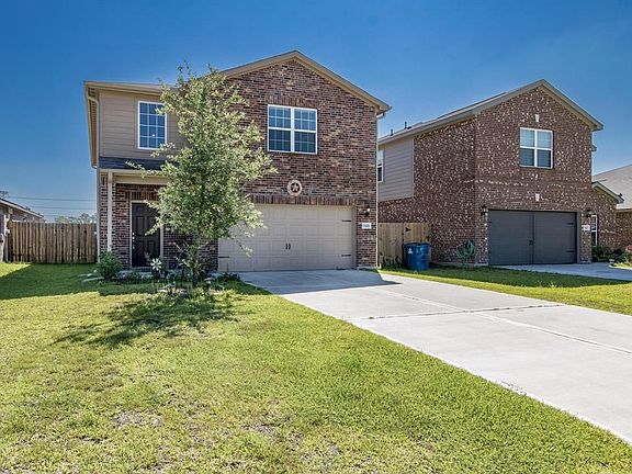 2nd image of 15426 Meadow Brook Pass Dr