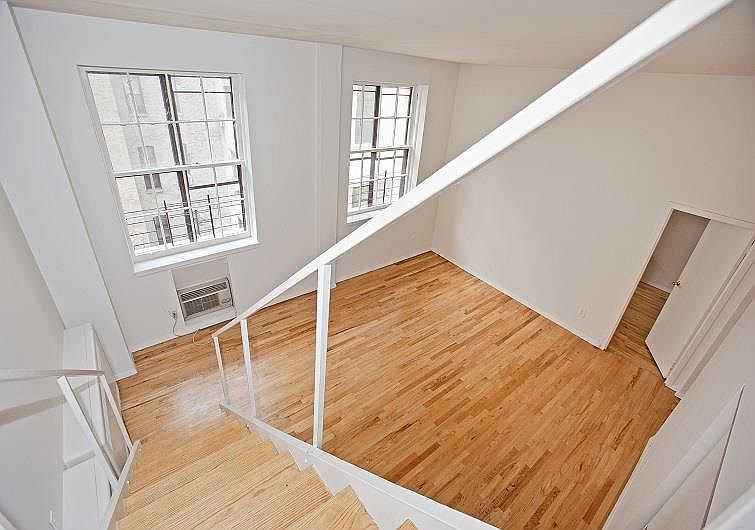 1st image of 160 W 16th St APT 6B