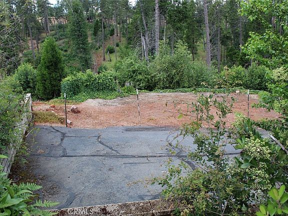 4th image of 5889 Fickett Ln