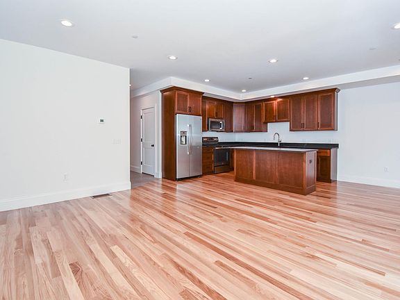5th image of 473 East St Floor 2