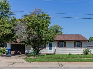 3712 W Central Park Ave, Davenport, IA 52804