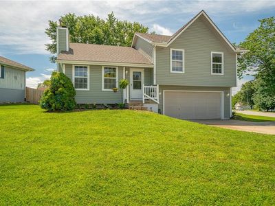 1711 W Christi Ln, Raymore, MO, 64083