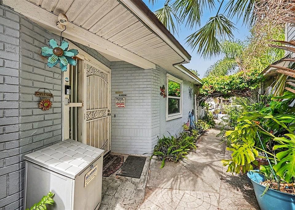 1st image of 2250 SPRINGWOOD CIR W