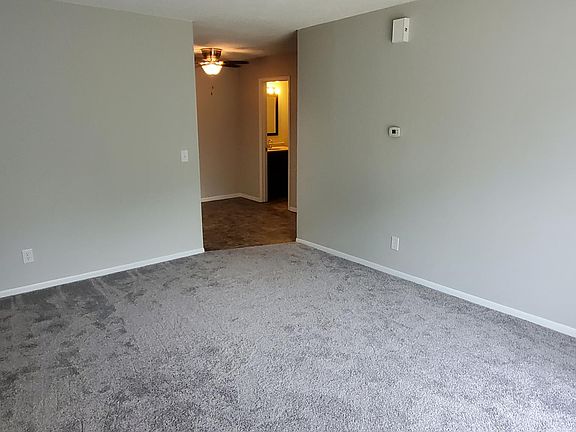 2nd image of 3795 Creek Hill Dr #5