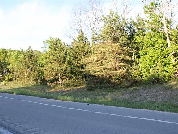 2nd image of On N Mackinaw Trl